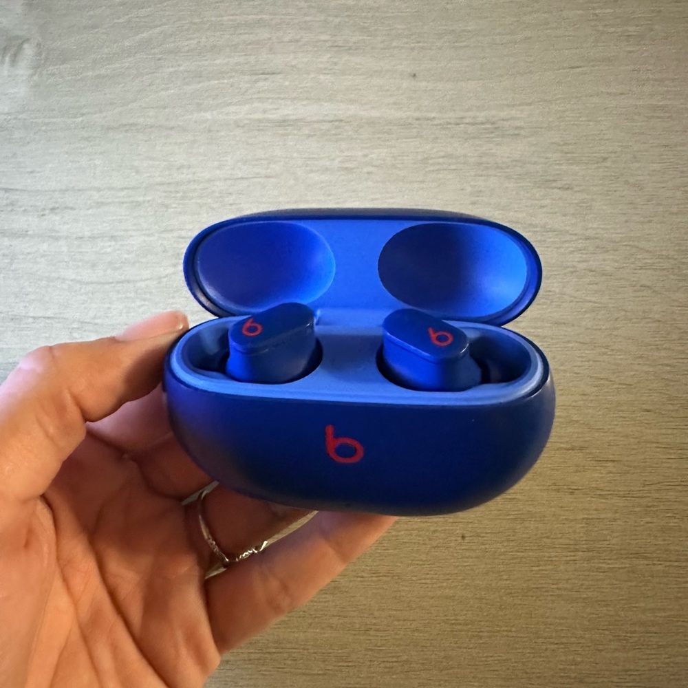 Beats by Dre Studio Buds Totally Wireless Noise Cancelling Earphones -Ocean Blue